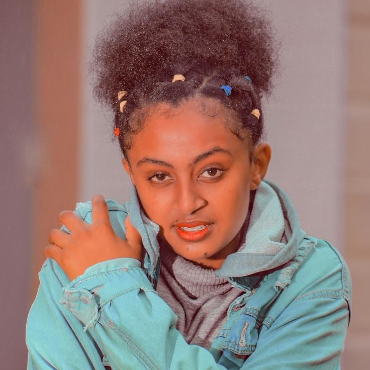 Jordan Kapoor, Client Relations Director, discussing corporate gifting strategy with business clients